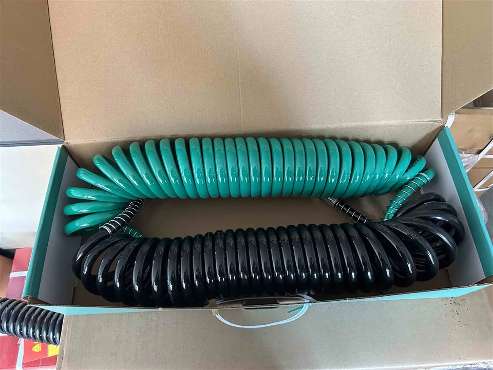 HOWO spiralna cijev zračnog puta 169000360140